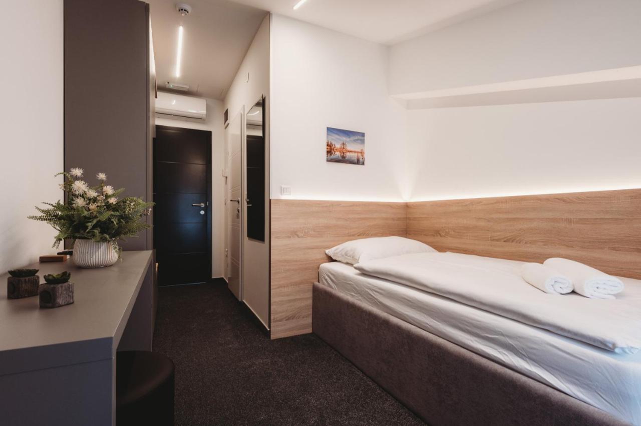 Bells Osijek Otel Dış mekan fotoğraf