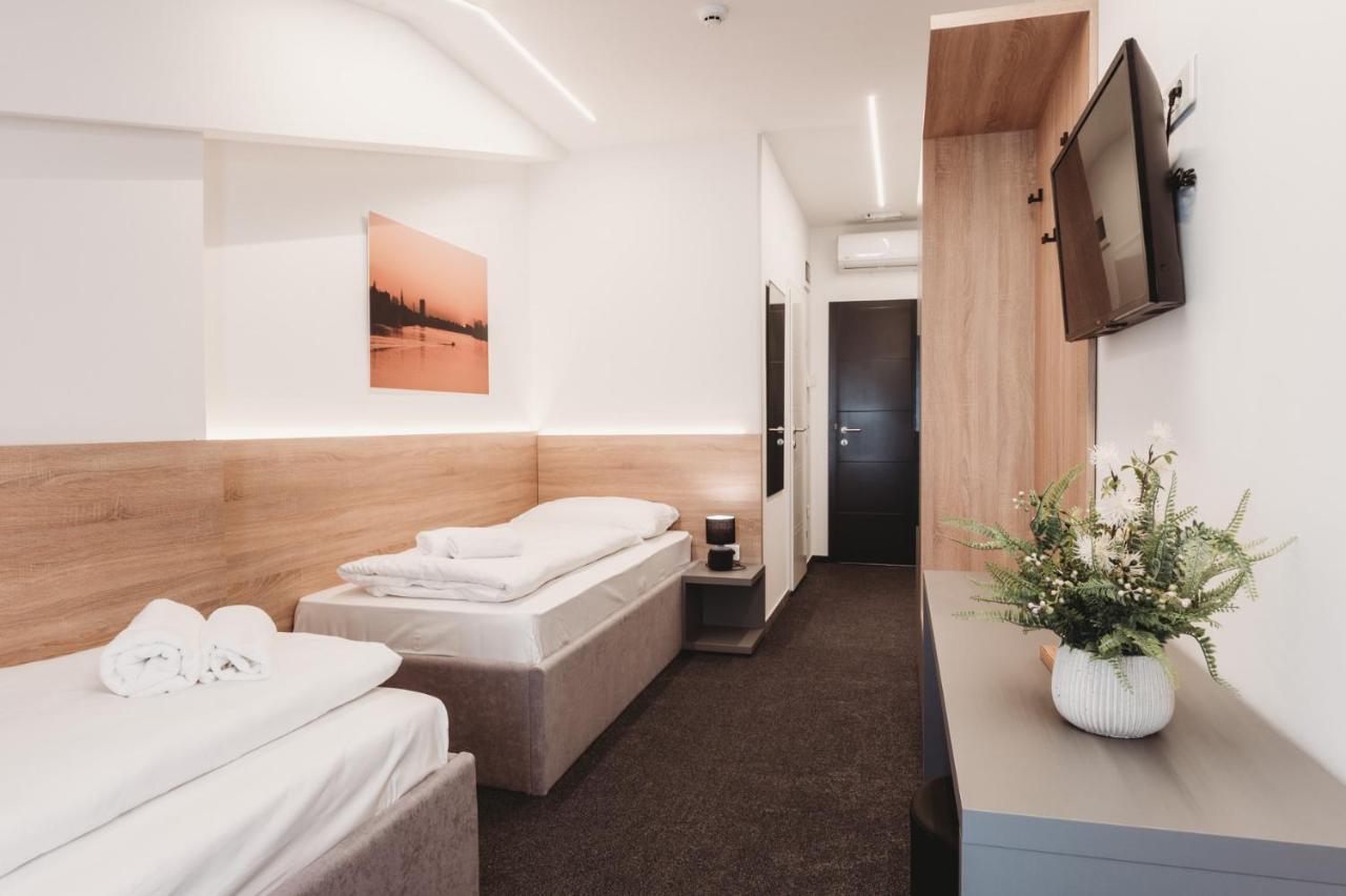 Bells Osijek Otel Dış mekan fotoğraf